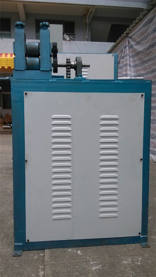 包膠機